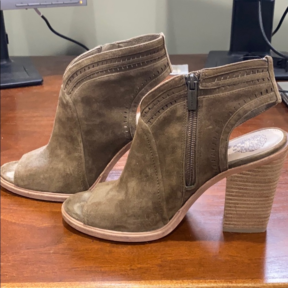 Vince Camuto Shoes- valleywood True Suede